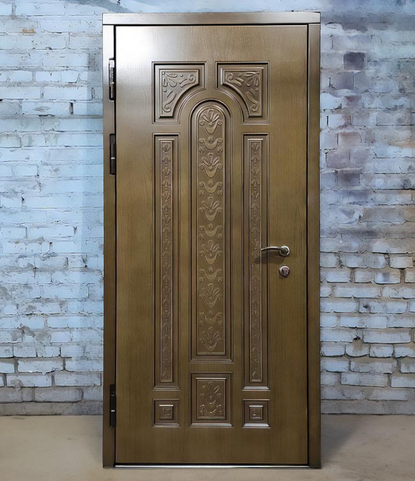 Дверь с МДФ