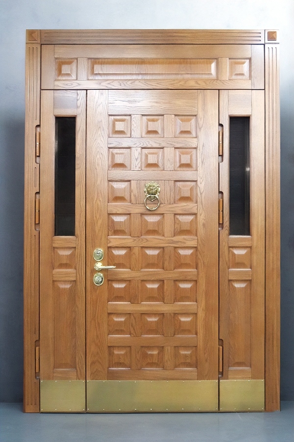 Дверь массив с отбойником