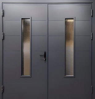 Двустворчатая стальная дверь с армированным остеклением Двустворчатая стальная дверь с армированным остеклением