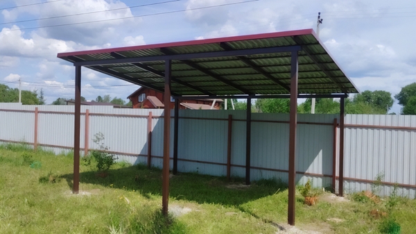 Односкатный навес для дачи с кровлей и профнастила